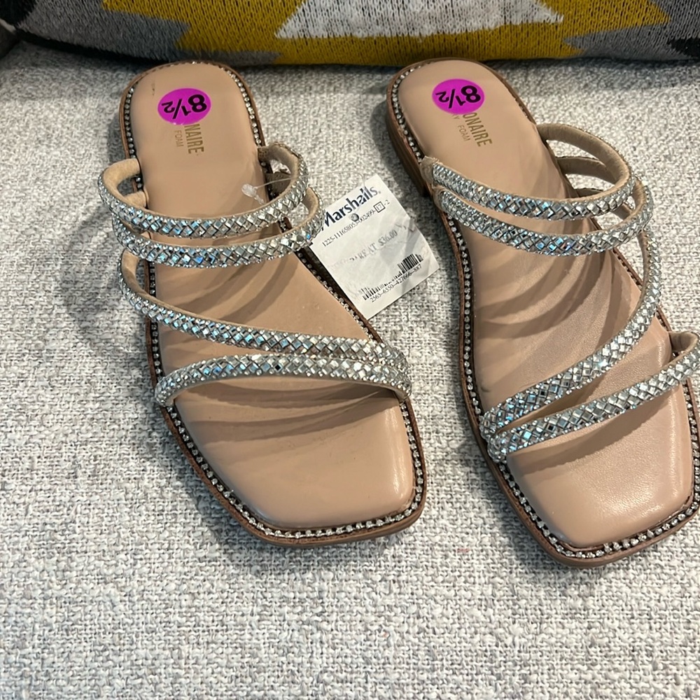 Cushionaire bling sandals NWT 8.5